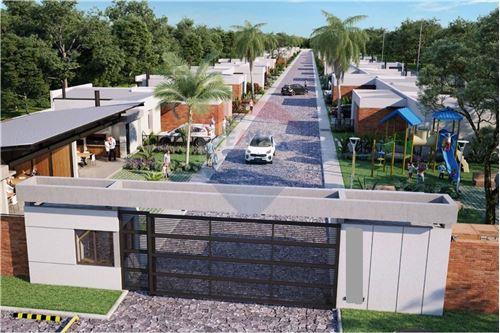 Venda-Casa-Paraguay Central Luque  Avenida San José ´Moras Cue Luque  -  Barrio Cerrado Barrio Vida  - -143028006-91