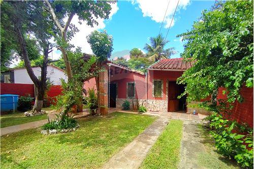 For Sale-House-Paraguay Central San Lorenzo  Calle 2 c/ Monseñor Virgilio Roa  -  Calle 2 c/ Monseñor Virgilio Roa  - -143019024-112