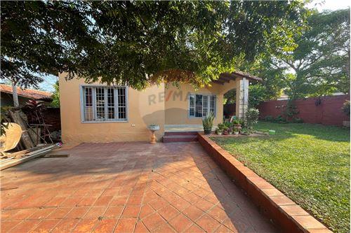 Πώληση-Αυτόνομη κατοικία-Paraguay Central Ñemby Rincón  Santa Librada  -  Santa Librada esquina Prof Amalia Gimenez  - -143061046-44