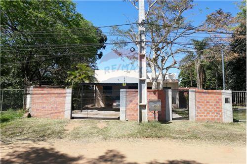 For Sale-House-Paraguay Central Luque Zárate Isla  Pedro Torres Zárate e/Yerutí  - -143084017-36