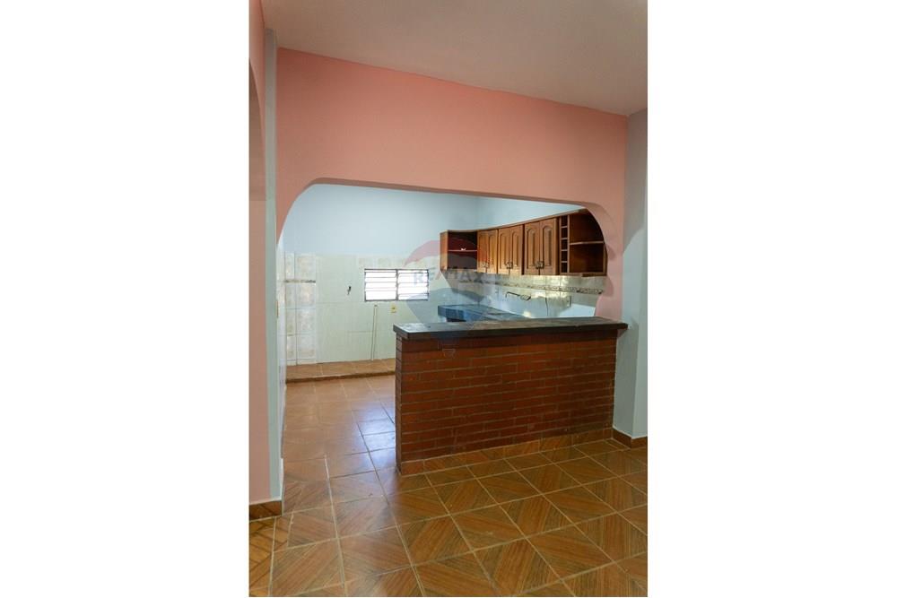 Commercial - Building - Paraguay Alto Paraná Ciudad Del Este - PY - Foto  (16 de 24).jpg - 143050178-3