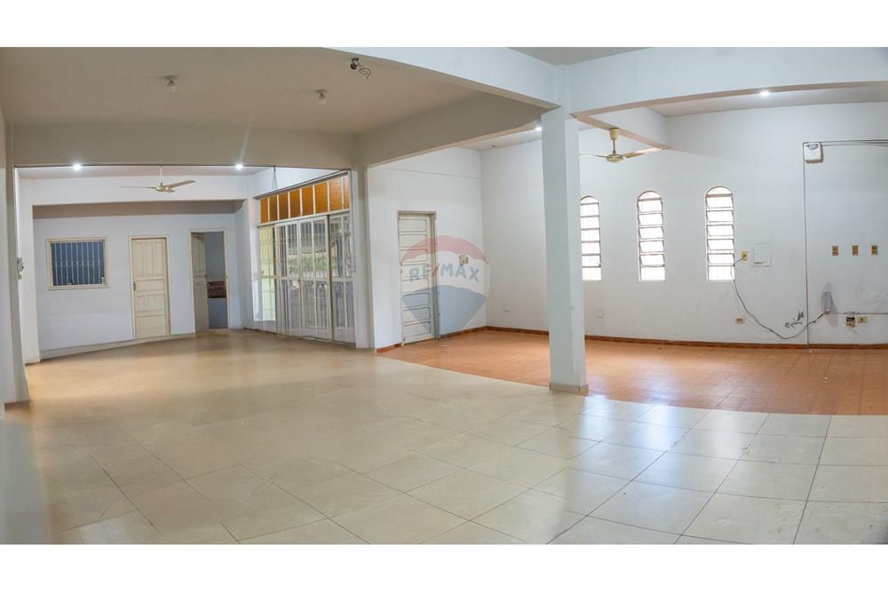 Rezidential - Case/Vile - Paraguay Alto Paraná Ciudad Del Este - PY - WhatsApp Image 2025-03-07 at 8.39.52 AM (1).jpeg - 143050105-33