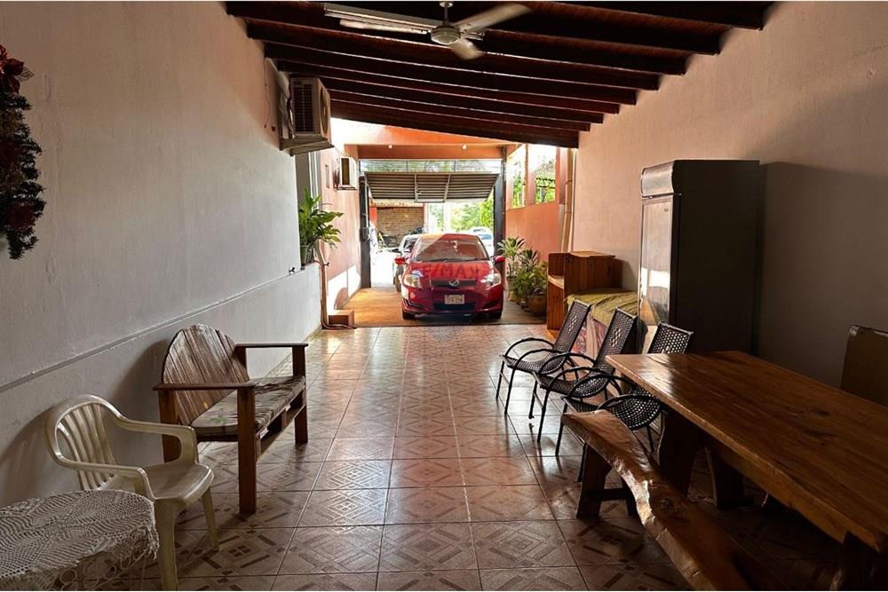 Commercial - Building Floor - Paraguay Alto Paraná Ciudad Del Este - PY - IMG_20250207_075827_437.jpg - 143050060-280