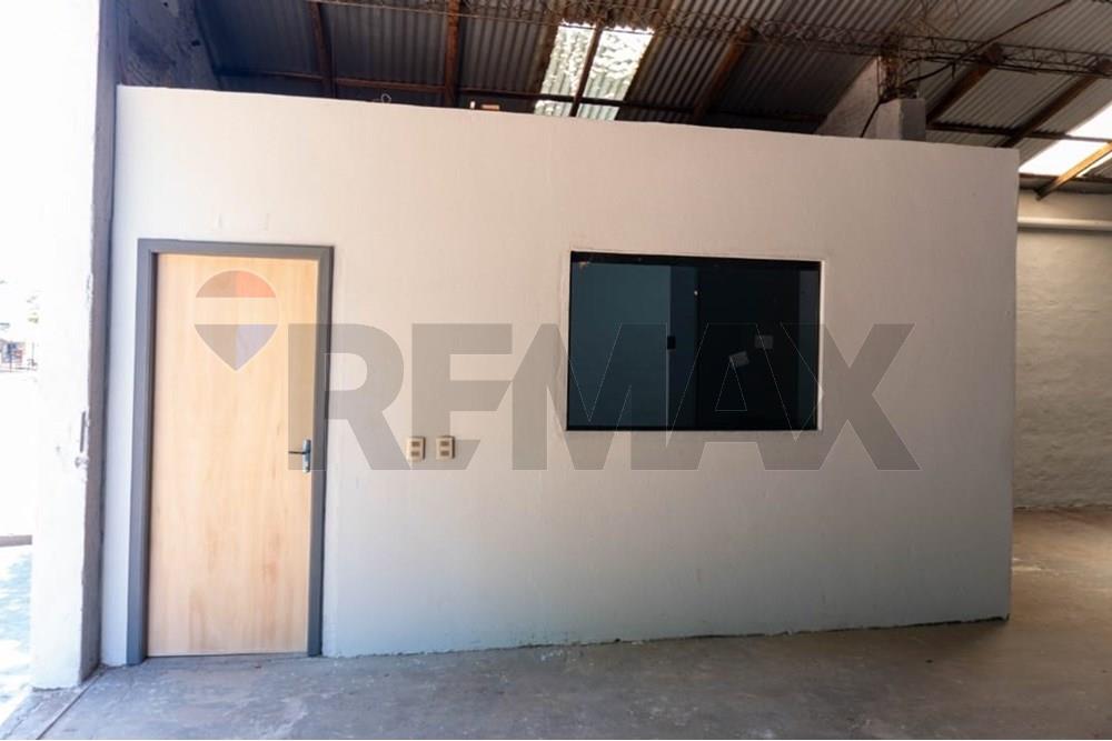 Commercial - Warehouse - Paraguay Alto Paraná Presidente Franco - PY - Tinglado Josefina Lezcano 02.jpeg - 143050065-47