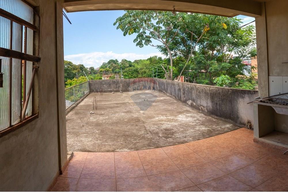 Rezidential - Case/Vile - Paraguay Alto Paraná Ciudad Del Este - PY - WhatsApp Image 2025-03-07 at 8.39.56 AM (1).jpeg - 143050105-33