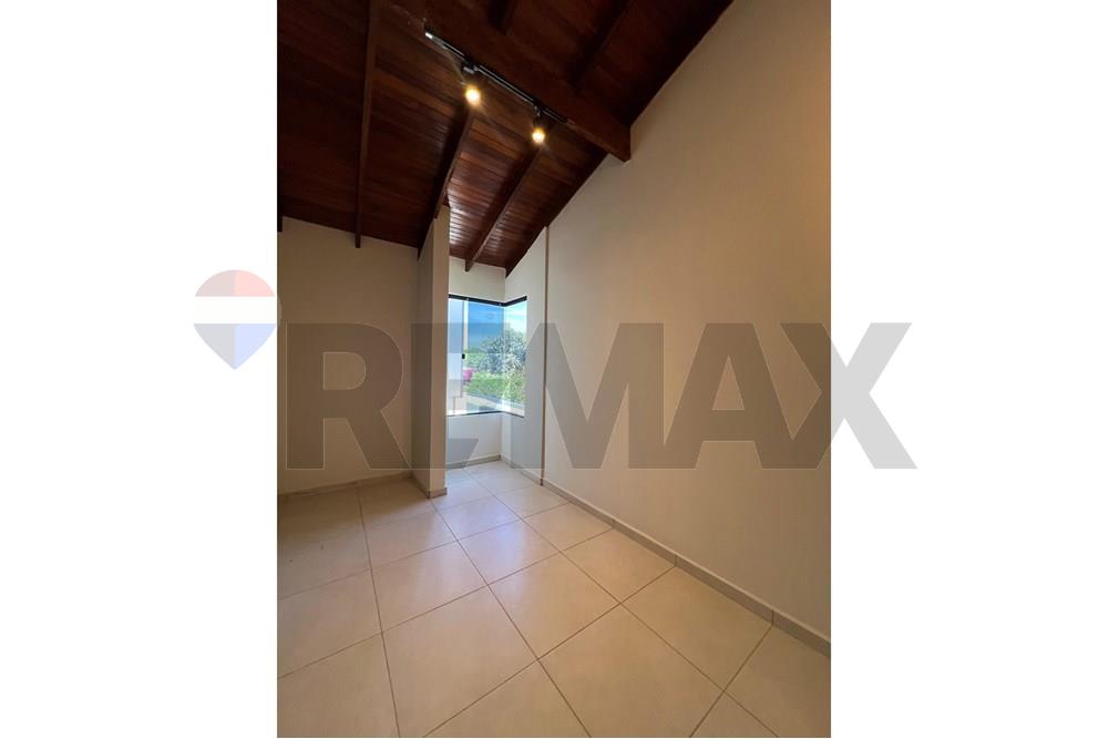 Residential - Duplex - Paraguay Alto Paraná Hernandarias - PY - IMG-20251201-WA0380.jpg - 143050081-126