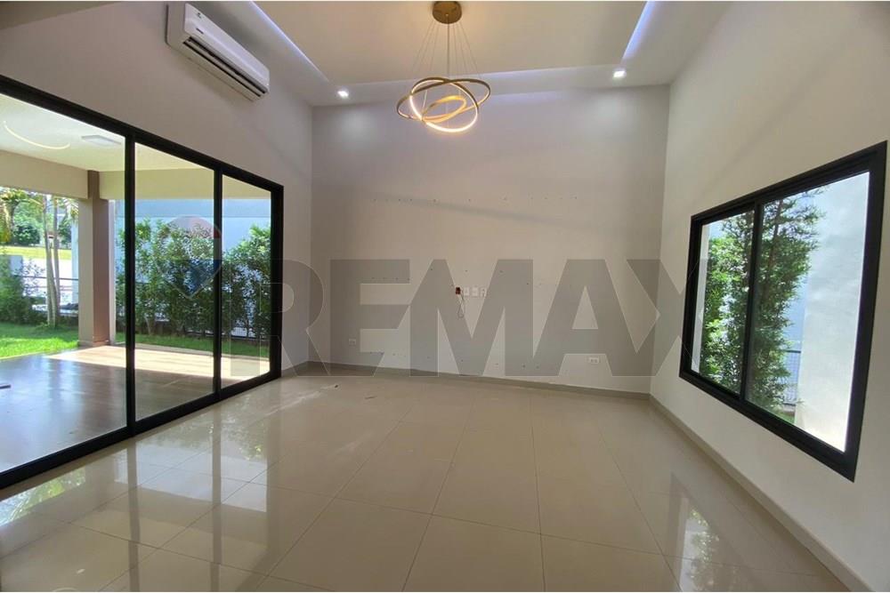 Residential - House - Paraguay Alto Paraná Ciudad Del Este - PY - 5708be5f-12c2-4aa6-a283-0aa2bb940913.jpg - 143050100-35