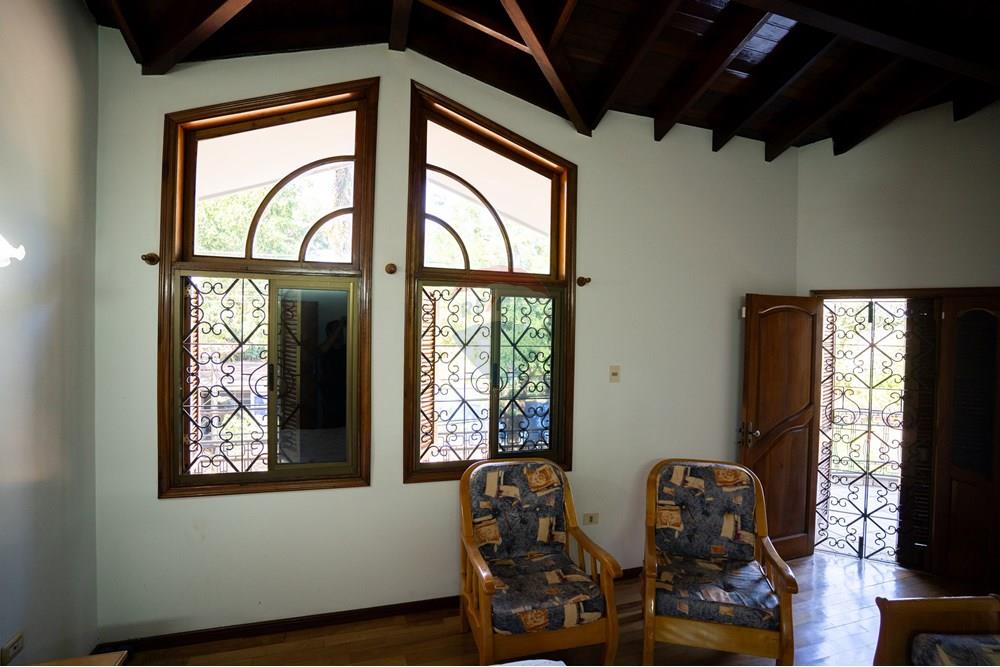 Residential - Samostojno - Paragvaj Alto Paraná Hernandarias - PY - HERNANDARIAS (11).jpg - 143050135-21