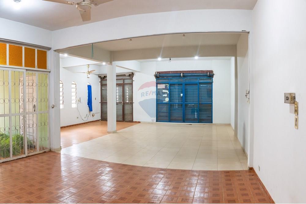 Rezidential - Case/Vile - Paraguay Alto Paraná Ciudad Del Este - PY - WhatsApp Image 2025-03-07 at 8.39.52 AM.jpeg - 143050105-33