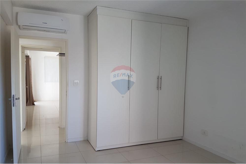 Departamento - Venta - Paraguay Asunción San Vicente - Dormitoriosc/ uno con placard  ac. de aire - 143025091-108
