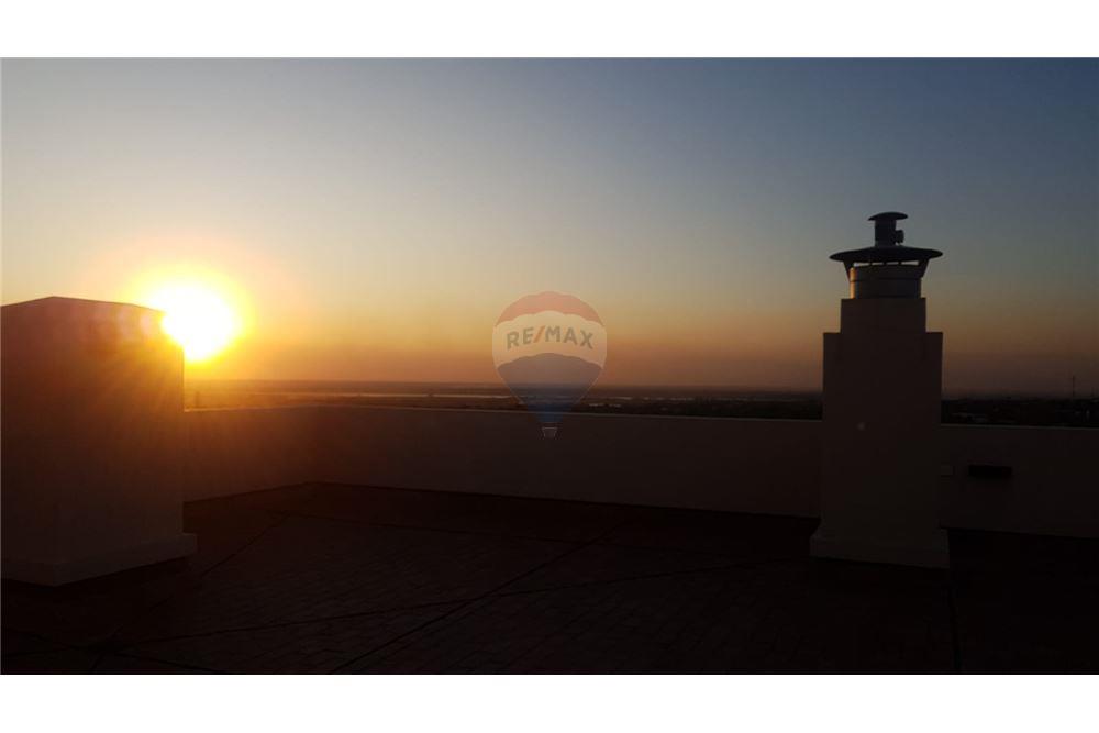 Departamento - Venta - Paraguay Asunción San Vicente - Vista del atardecer desde la terraza - 143025091-108
