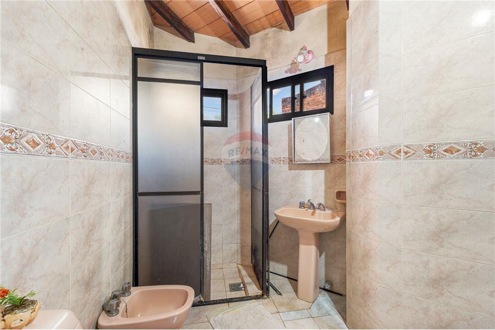 Casa - Venta - Paraguay Central Fernando De La Mora - 8 - 143098017-107