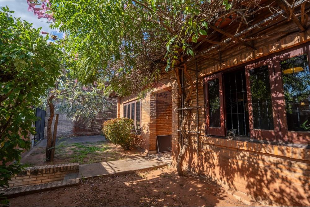 Residential - ਅਲੱਗ ਥਲੱਗ ਬਣਿਆ ਹੋਇਆ ਘਰ - Paraguay Asunción Nazareth - PY - 4.jpg - 143098069-7