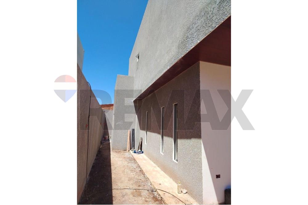 Residential - Duplex - Paraguay Alto Paraná Ciudad Del Este - PY - IMG_20251110_125252_143.jpg - 143050060-302