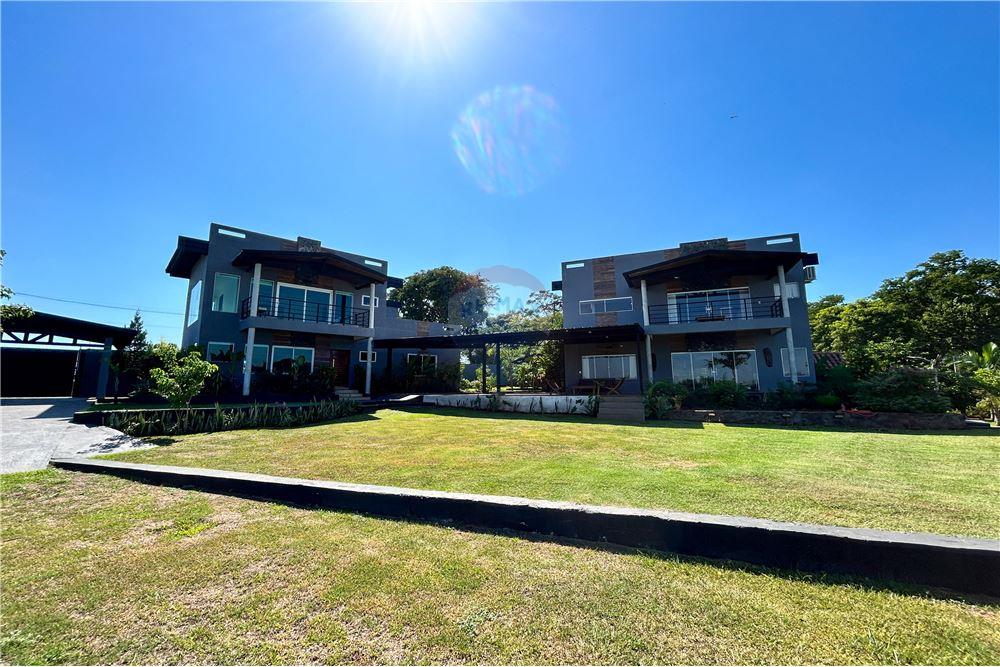 Casa - Venta - Paraguay Itapúa Encarnación - 36 - 143011007-1606
