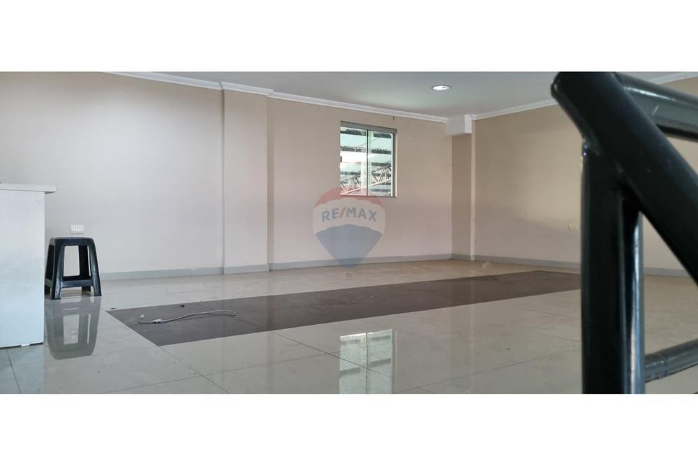 Commercial - Building - Paraguay Alto Paraná Ciudad Del Este - PY - T5.jpg - 143050095-32