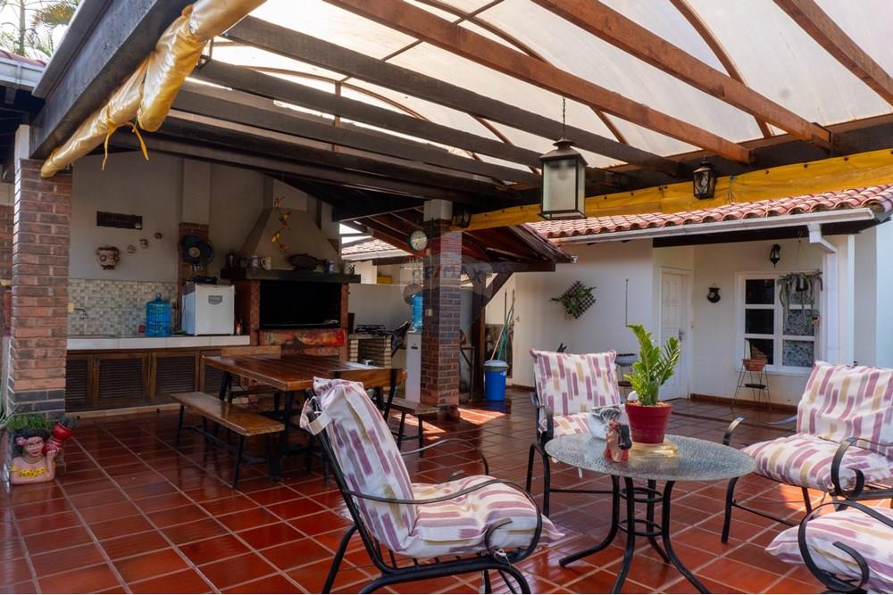 Residential - House - Paraguay Alto Paraná Presidente Franco - PY - Foto_-8 (1).jpg - 143050097-60