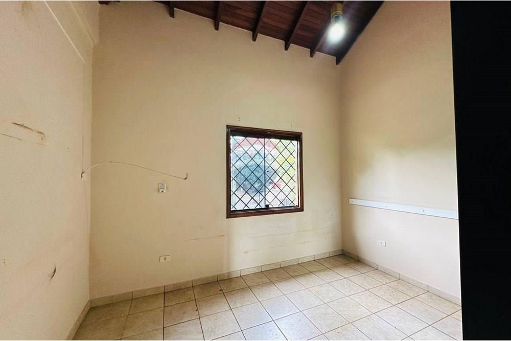 Residential - House - Paraguay Alto Paraná Ciudad Del Este - PY - 5116329918659758914.jpg - 143050033-211