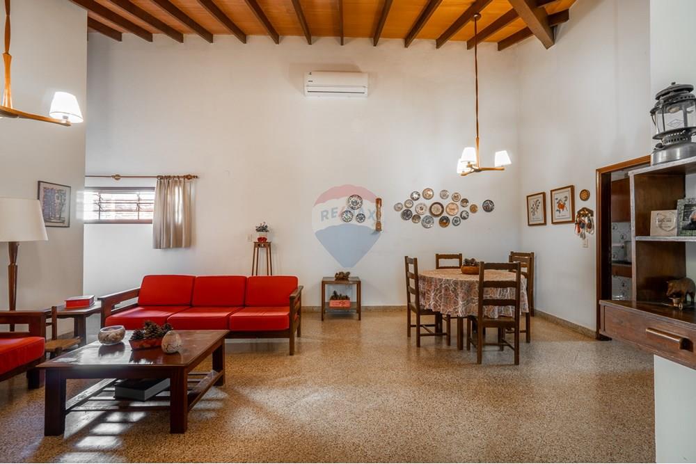 Residential - ਅਲੱਗ ਥਲੱਗ ਬਣਿਆ ਹੋਇਆ ਘਰ - Paraguay Asunción Nazareth - PY - 15.jpg - 143098069-7