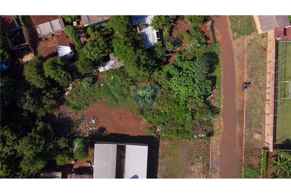 lakó - Föld - Paraguay Alto Paraná Presidente Franco - PY - 3 - 143099006-99