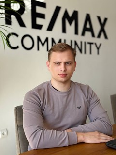 Арсен Середа (Агент з нерухомості) - RE/MAX Community