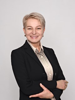 Лариса Пилипенко (Агент з нерухомості) - RE/MAX Family