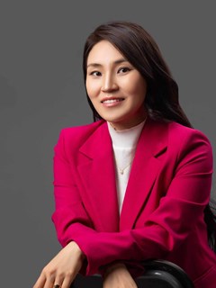 Chaminchimeg Amgalanbaatar - RE/MAX 100%