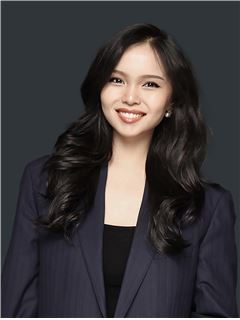 Azzaya Battogtokh - RE/MAX Gerege