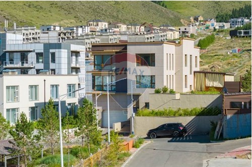 For Sale-Two Level House-La vie villa хотхон  - Khan-Uul, Mongolia-119012257-1008