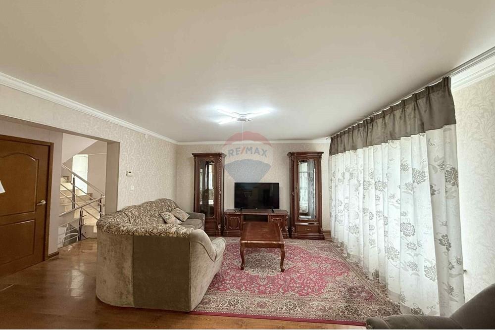 Wohnung - Haus mit zwei Ebenen - Баянзүрх, Монгол - MN - 18a35486-17ce-4a3a-b547-ed9d1b980378.jpg - 119030105-93