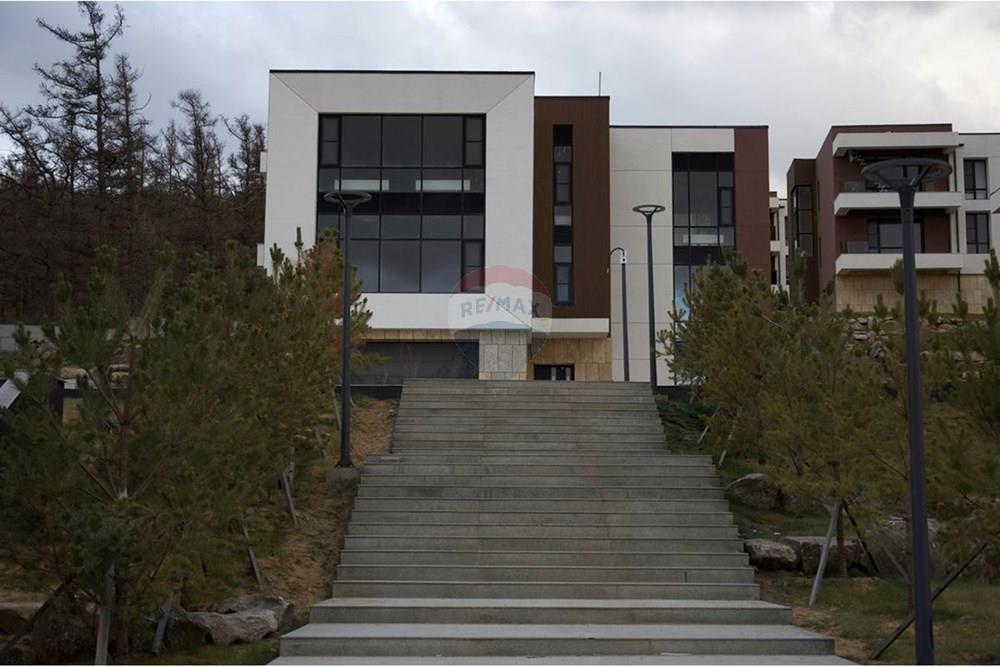 Rezidencijalno - Kuća s polukatovima - Баянзүрх, Монгол - MN - 3.jpg - 119057042-25