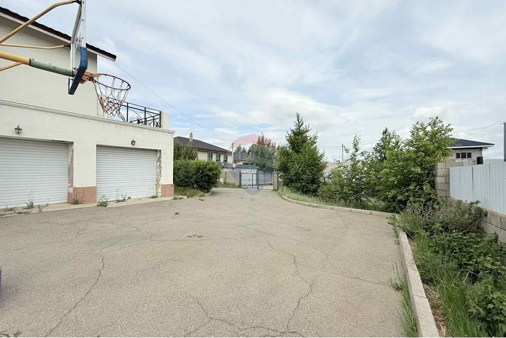 Wohnung - Haus mit zwei Ebenen - Баянзүрх, Монгол - MN - 551d0a09-eb58-47a5-86b6-8b0eb73cd142.jpg - 119030105-93