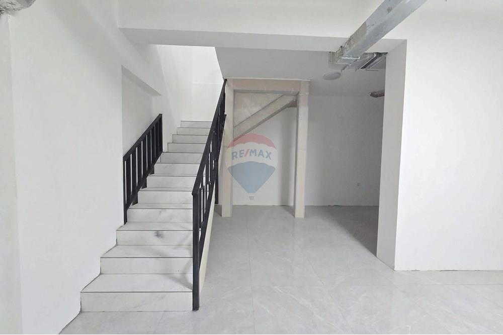 Commercial - Commercial/Retail - Bayanzurkh, Mongolia - MN - IMG_3760.jpeg - 119012395-377