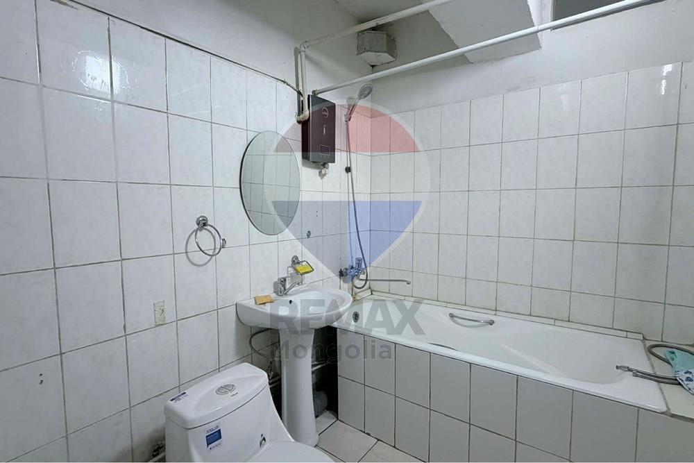 Residential - Parking - Bayanzurkh, Mongolia - MN - 93aa1e6a-bf79-4b68-94fc-13ee472ffda0.jpg - 119012391-33