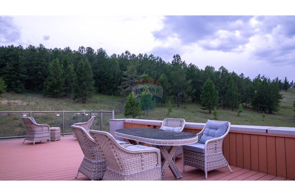 Residential - Two Level House - Bayanzurkh, Mongolia - MN - DSC01336.jpg - 119012362-80