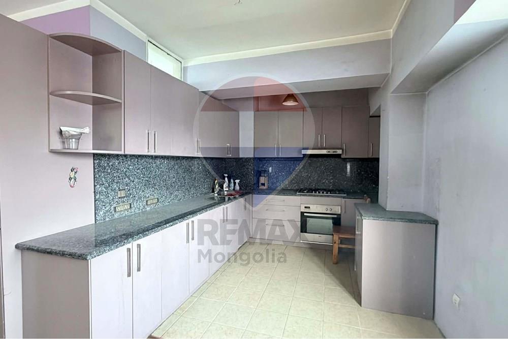 Residential - Parking - Bayanzurkh, Mongolia - MN - 6fdc28ef-8ccb-4c2c-9c40-eb58e02d7b96.jpg - 119012391-33