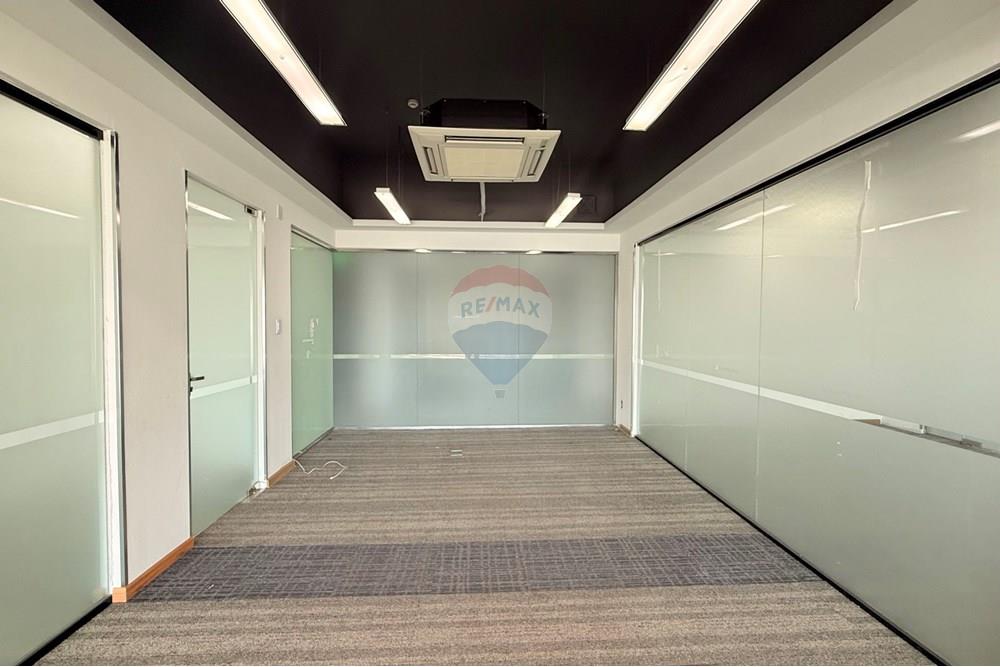 Commercial - Office - Sukhbaatar, Mongolia - MN - IMG_1778.jpg - 119012236-247