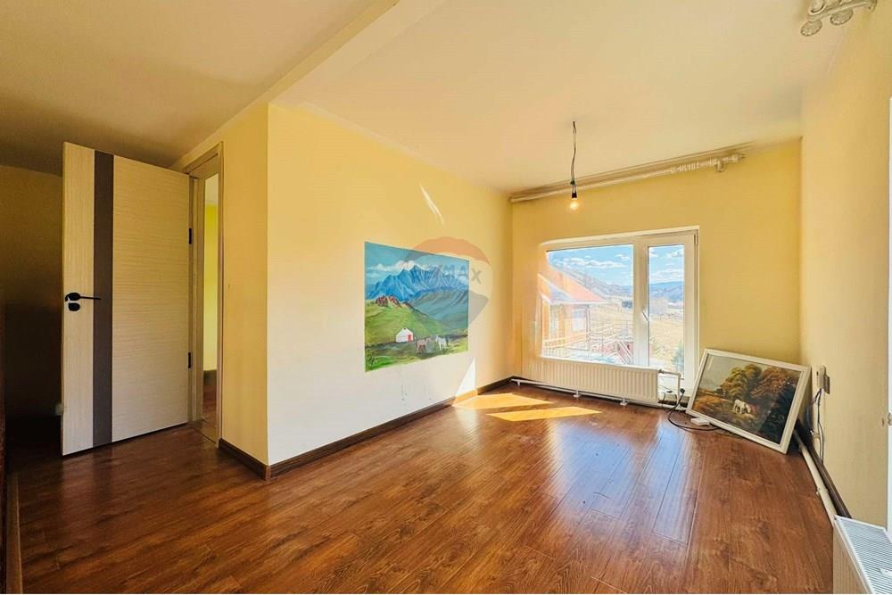 Résidentiel - Maison sur deux niveaux - Баянзүрх, Монгол - MN - 495047318_1042181184057743_1551084068122251523_n.jpg - 119012241-181