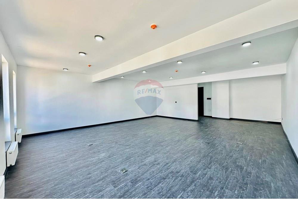 Commercial - Office - Chingeltei, Mongolia - MN - 456456822_523877790324669_4286037838537962487_n.jpg - 119010115-25