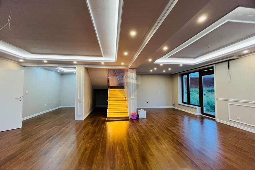 Residential - Two Level House - Khan-Uul, Mongolia - MN - 5.jpg - 119012298-83