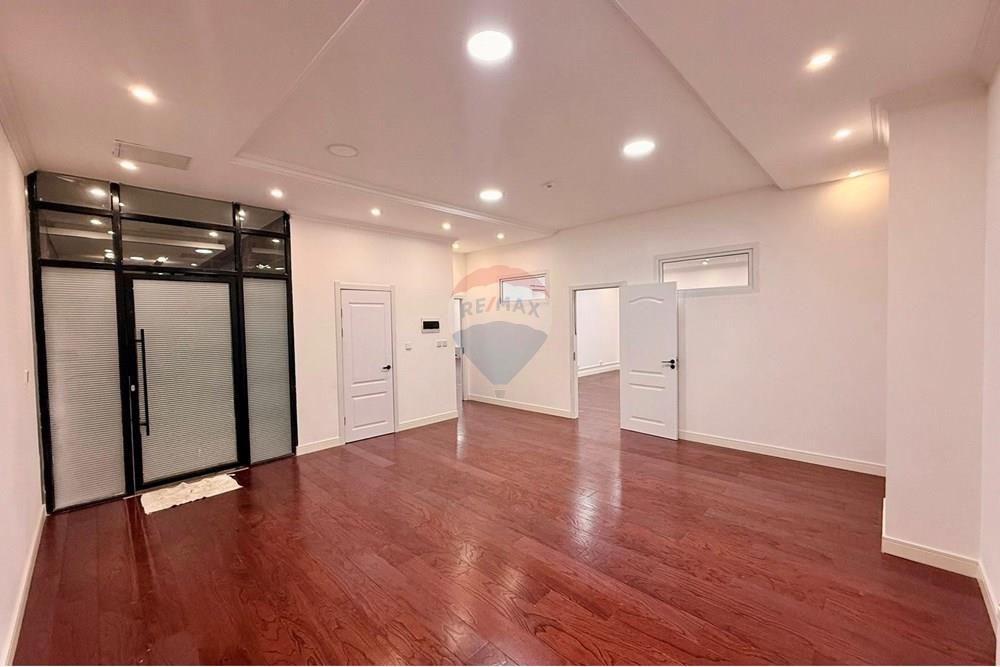 Comercial - Lojas - Хан-Уул, Монгол - MN - 9.jpg - 119012370-123