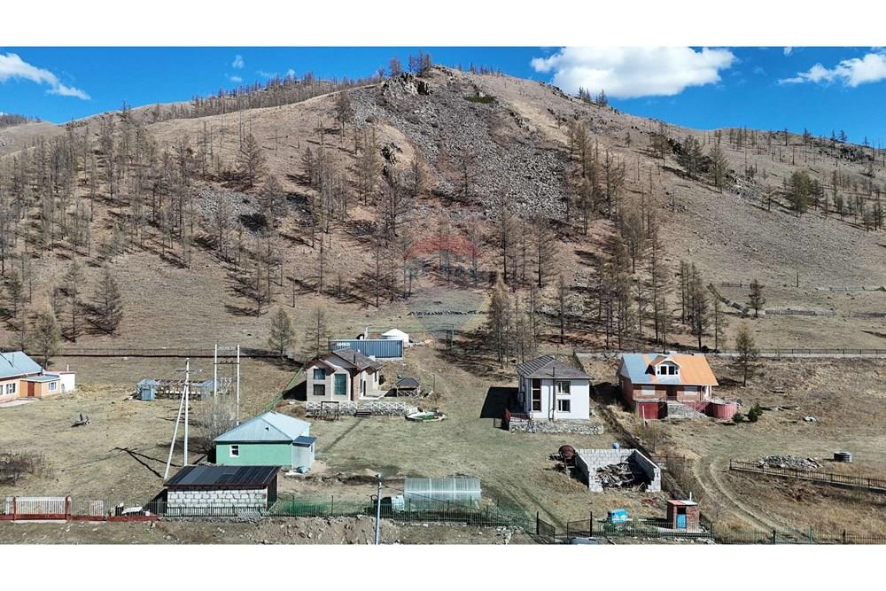 Résidentiel - Maison sur deux niveaux - Баянзүрх, Монгол - MN - 494865158_1017583936751000_3266528386930216161_n.jpg - 119012241-181