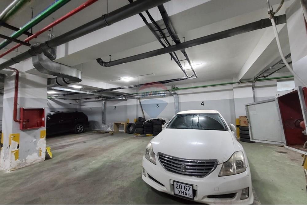 Residential - Garage - Khan-Uul, Mongolia - MN - 6c912e6b-1fca-48ff-82ff-470289ee4bab.jpg - 119012247-85