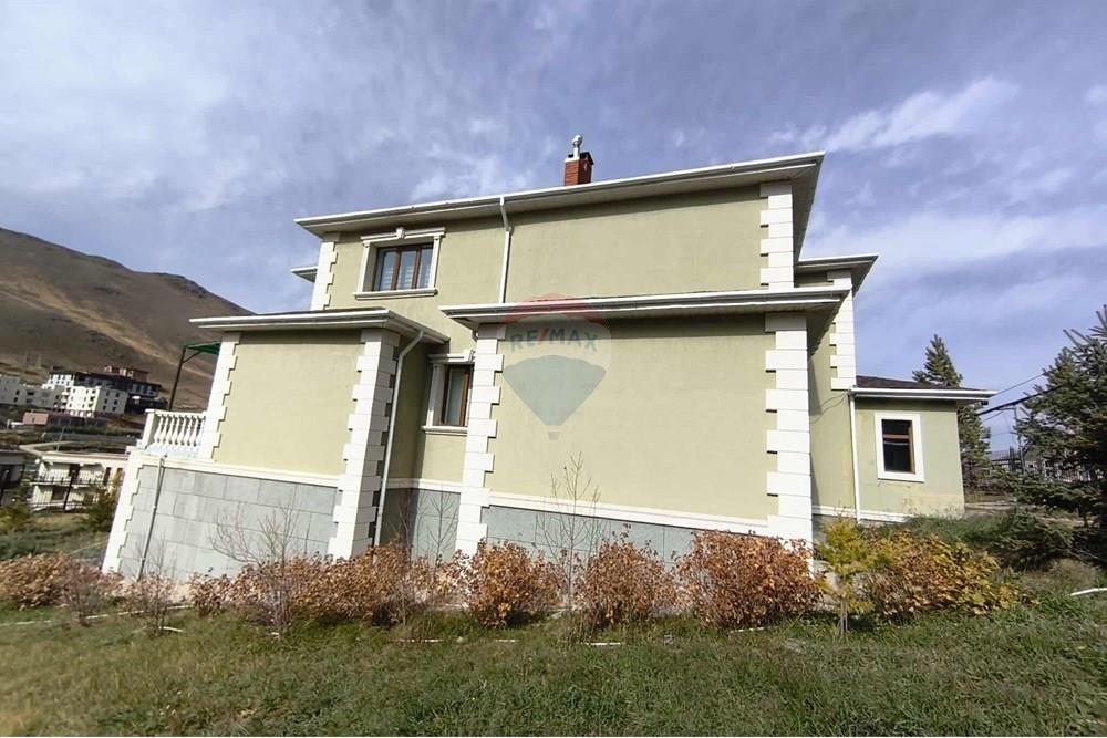 Residencial - Casa en dos niveles - Хан-Уул, Монгол - MN - 553805065_1878286669422540_1945063594839524097_n.jpg - 119012099-171