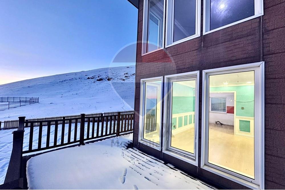 Residential - Two Level House - Sukhbaatar, Mongolia - MN - 600647562_1394226568817374_7809328191168754161_n.jpg - 119012085-371