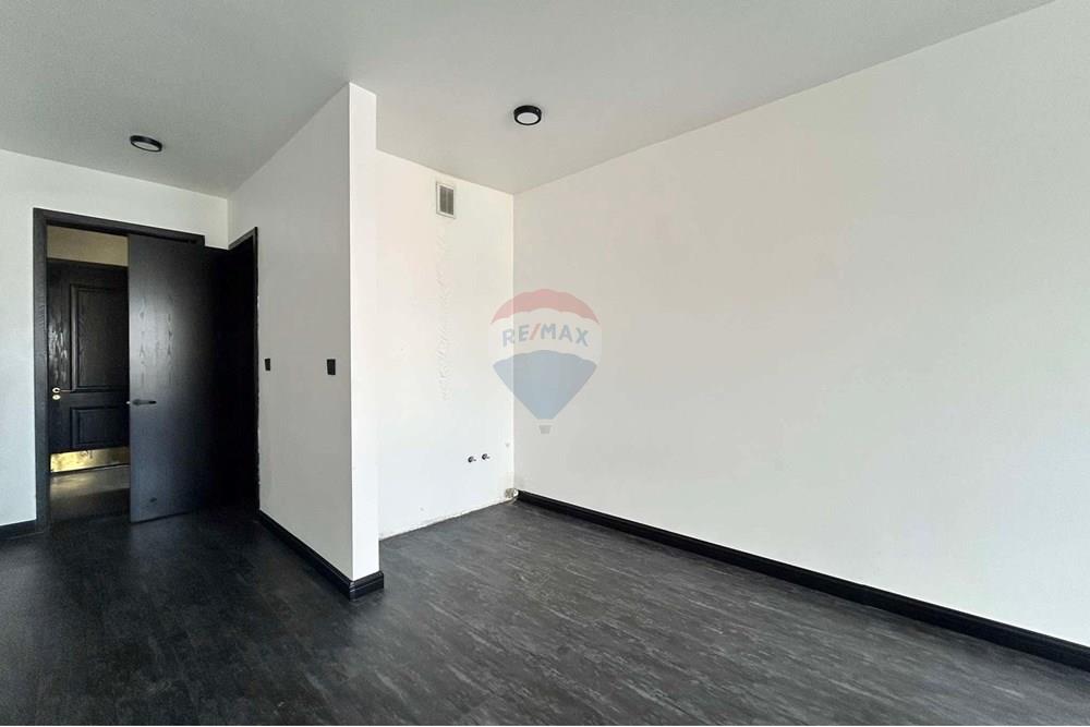 Comercial - Oficina - Баянзүрх, Монгол - MN - 536273193_122173205048579142_4558496093161737296_n.jpg - 119012351-58