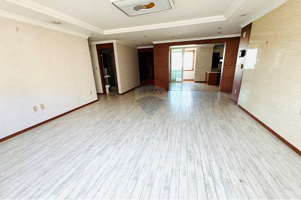 Residential - Condo/Apartment - Bayanzurkh, Mongolia - MN - IMG_3286.jpg - 119012367-18