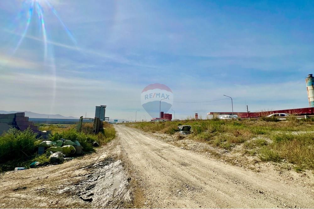 Commercial - Industrial - Bayangol, Mongolia - MN - IMG_7232.jpg - 119012152-350