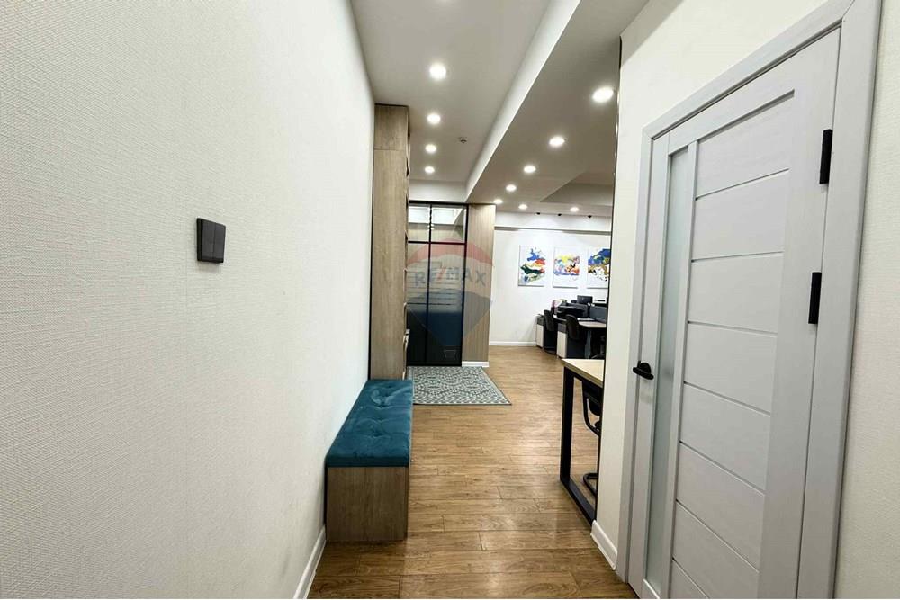 Comercial - Oficina - Сүхбаатар, Монгол - MN - 2c64faa8-f1e5-40b8-a3fe-7787d55d5ee3.jpg - 119012401-156