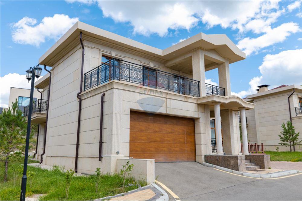 Residential - Two Level House - Khan-Uul, Mongolia - MN - 1 - 119012257-1021